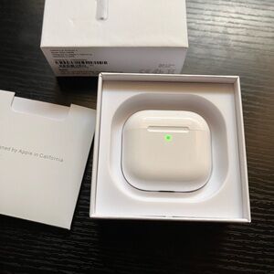 Apple AirPods Pro with White Charging Case